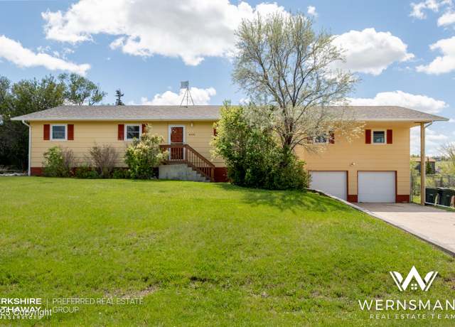 Property at 4111 Hidden Valley Rd, Gillette, WY 82718, 4 beds, 2 baths