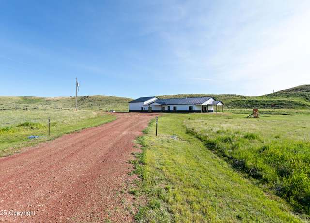 Property at 102 Cloud Peak Rd, Gillette, WY 82716, 5 beds, 4.5 baths