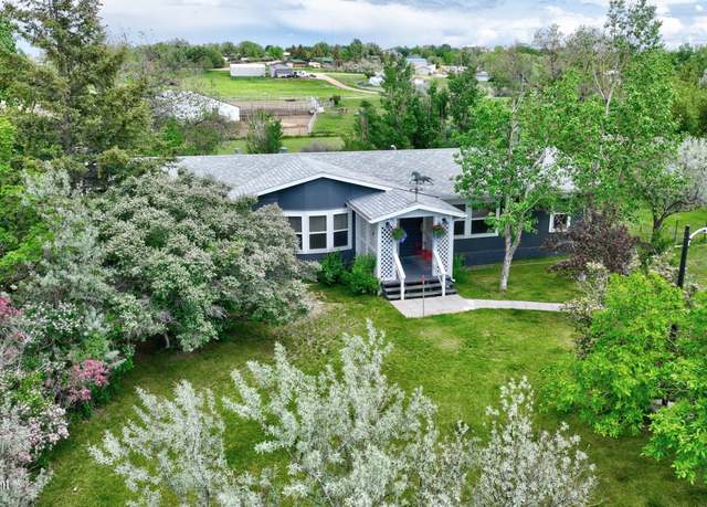 Property at 4809 Roany Rd, Gillette, WY 82718, 3 beds, 2 baths