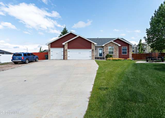 Property at 4311 Quarter Cir Ct, Gillette, WY 82718, 5 beds, 3 baths