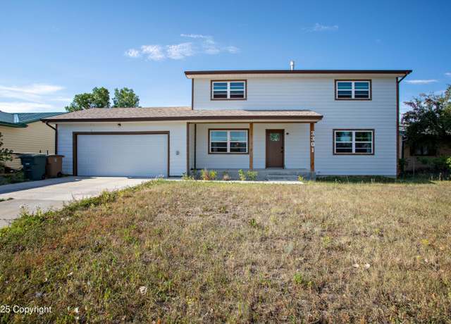 Property at 3301 Crestline Cir, Gillette, WY 82716, 3 beds, 2.5 baths