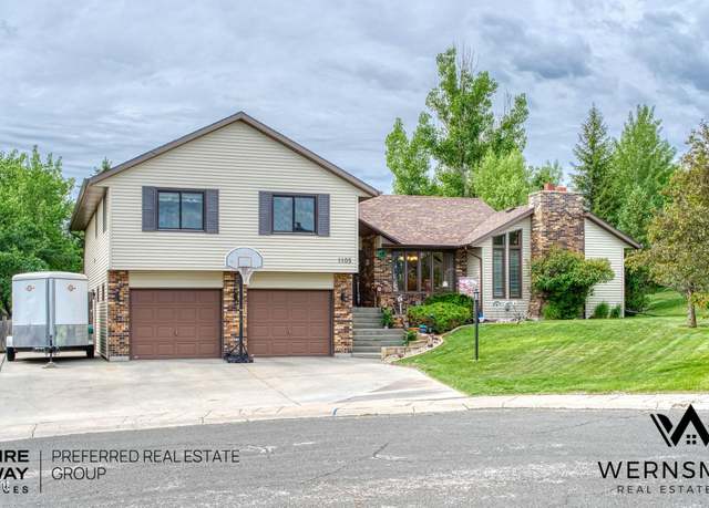 Property at 1105 Jason Ct, Gillette, WY 82718, 4 beds, 3 baths