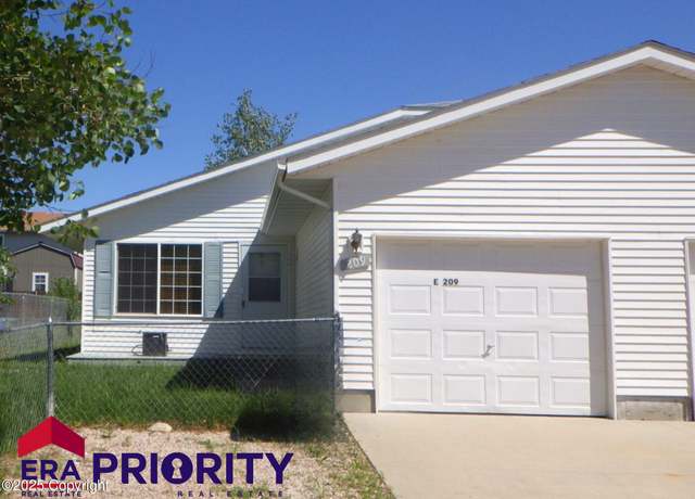 Property at 209 E Timothy St, Gillette, WY 82718, 3 beds, 2 baths