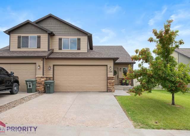 Property at 124 Villa Way, Gillette, WY 82718, 3 beds, 2.5 baths