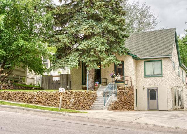 Property at 402 S Richards Ave, Gillette, WY 82716, 4 beds, 2 baths