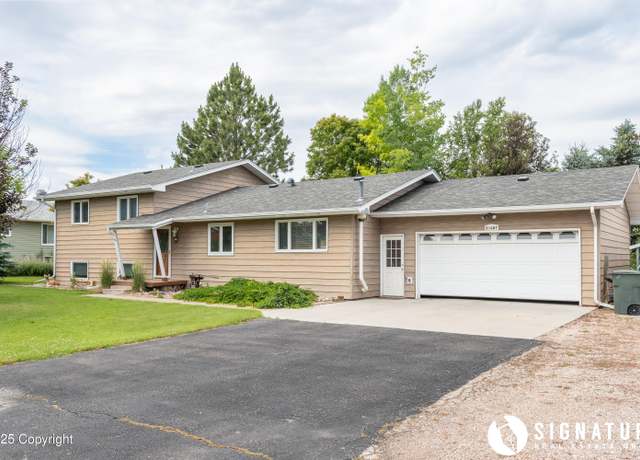 Property at 8 Jayhawker St, Gillette, WY 82718, 4 beds, 3 baths
