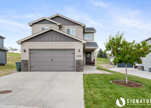 Property at 2114 Big Lost Dr, Gillette, WY 82718, 4 beds, 3.5 baths