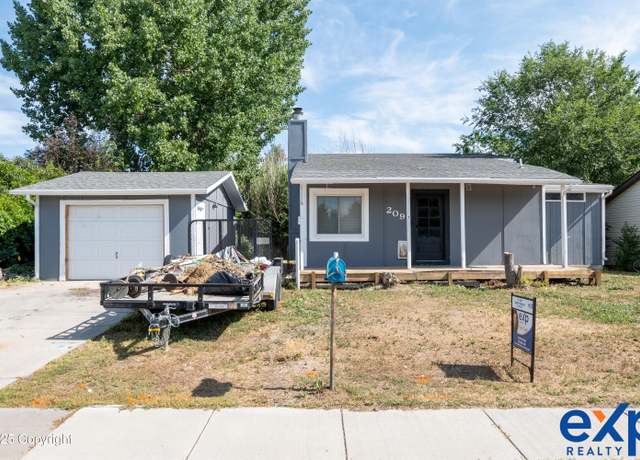 Property at 209 Redwood E, Gillette, WY 82718, 4 beds, 2 baths