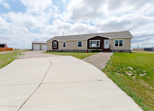 Property at 2702 Smithie Rd, Gillette, WY 82718, 4 beds, 3 baths