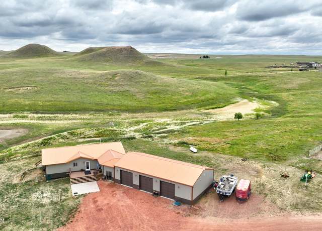Property at 6900 Stone Trl, Gillette, WY 82718, 5 beds, 3 baths