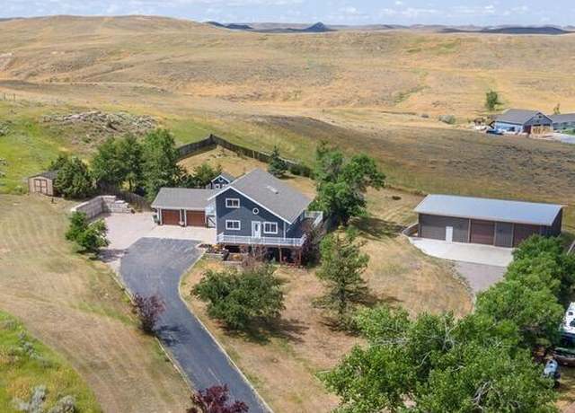 Property at 6 Doe Ct, Gillette, WY 82718, 5 beds, 3 baths