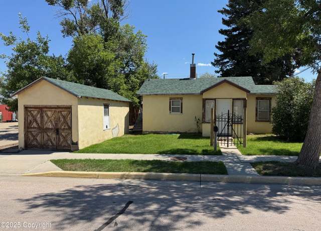 Property at 211 Richards Ave, Gillette, WY 82716, 1 bed, 1 bath