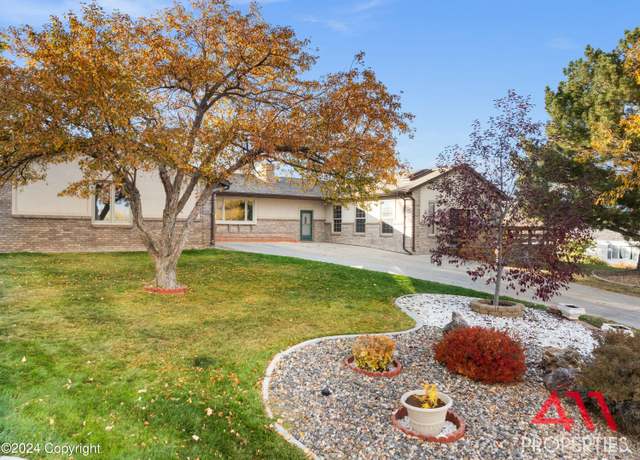 Property at 1000 S Gillette Ave S, Gillette, WY 82716, 4 beds, 3 baths