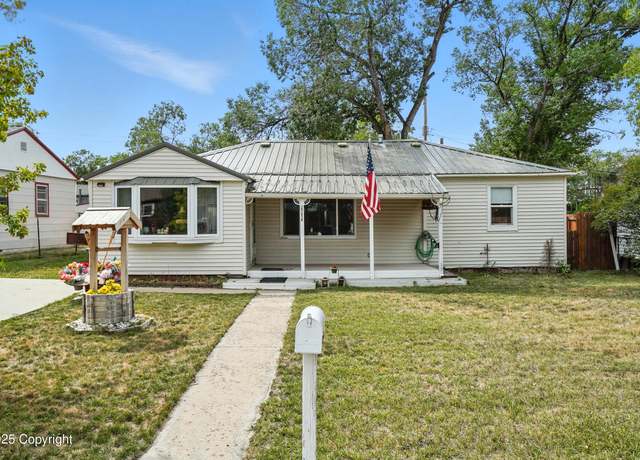Property at 111 Bonnie Brae Ave, Newcastle, WY 82701, 2 beds, 1 bath
