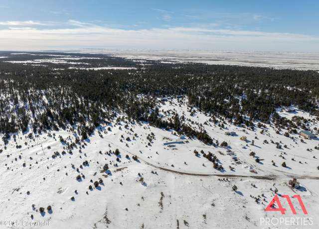 Property at 138 Holly Ave, Moorcroft, WY 82721