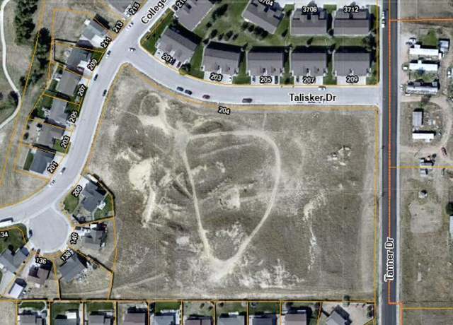 Property at 204 Talisker Dr, Gillette, WY 82718
