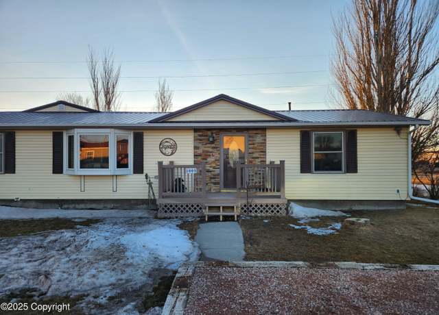 Property at 1005 Redwood Ave, Upton, WY 82730, 5 beds, 2 baths