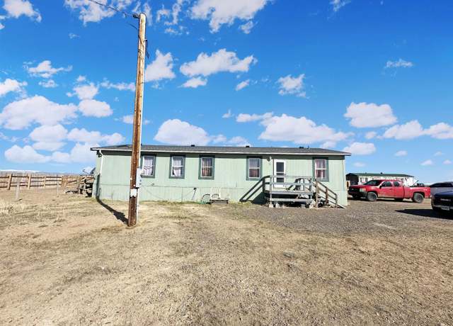 Property at 21 Osprey Rd, Laramie, WY 82070, 4 beds, 2 baths