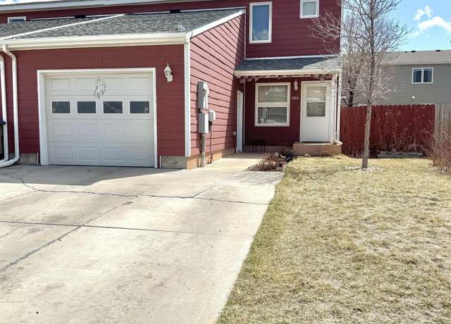 Property at 1016 Boswell Dr, Laramie, WY 82070, 3 beds, 2.5 baths