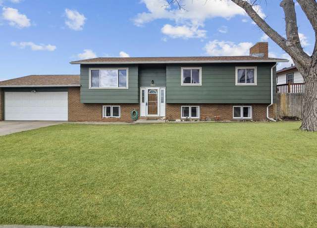 Property at 1501 E Barratt St, Laramie, WY 82070, 5 beds, 3 baths