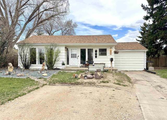 Property at 2022 E Sheridan St, Laramie, WY 82070, 3 beds, 2 baths