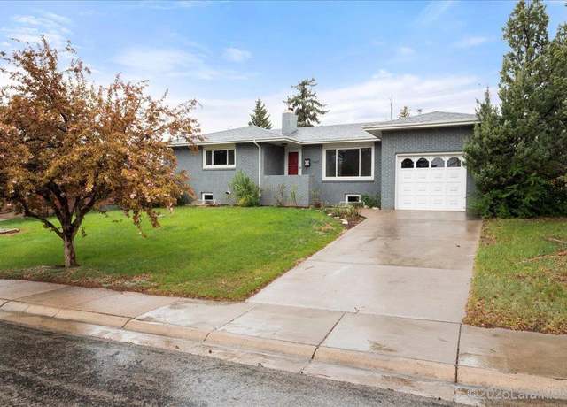 Property at 2467 Park Ave, Laramie, WY 82070, 4 beds, 3 baths