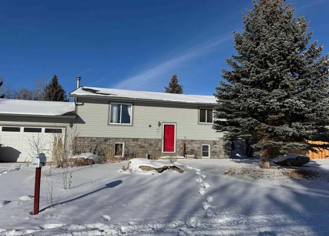 Property at 4407 Cheyenne Dr, Laramie, WY 82072, 4 beds, 2 baths