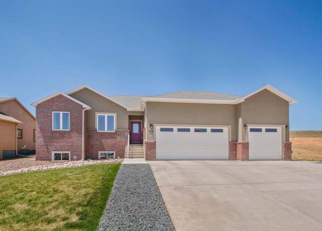 Property at 1668 Indian Hills Dr, Laramie, WY 82072, 6 beds, 3 baths