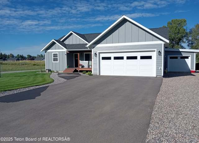 Property at 170 Young Ln, Afton, WY 83110, 3 beds, 2 baths