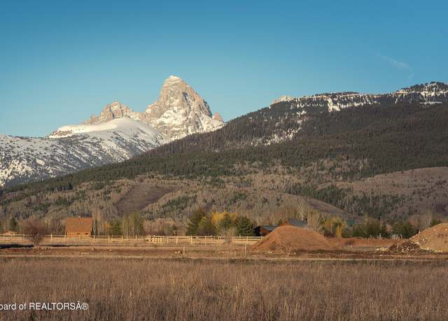 Property at 1904 Paintbrush Cir, Driggs, ID 83422