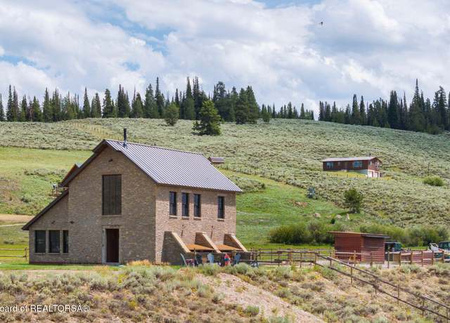 Property at 13 Spirit Winds Way, Bondurant, WY 82922, 1 bed, 2 baths