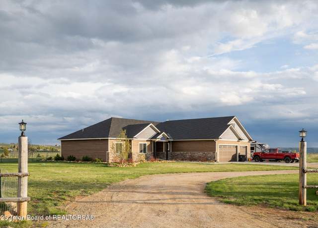 Property at 111 Hay Dr, Pinedale, WY 82941, 4 beds, 3.5 baths