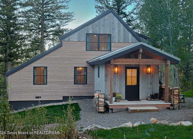 Property at 6900 W Paintbrush Trl, Wilson, WY 83014, 6 beds, 3 baths