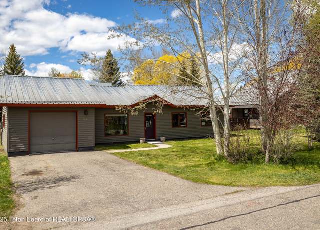 Property at 1215 W Angus Dr, Jackson, WY 83001, 3 beds, 3 baths