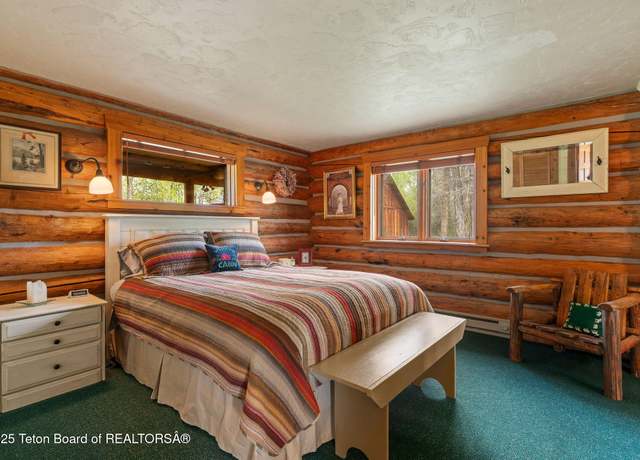 Property at 405 Quaking Aspen Dr, Driggs, ID 83422, 1 bed, 1.5 baths
