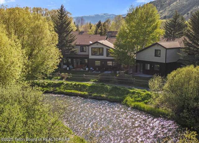 Property at 818 A Powderhorn Ln, Jackson, WY 83001, 4 beds, 2.5 baths