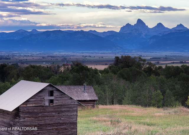 Property at 3996 Caldwell Dr, Tetonia, ID 83452