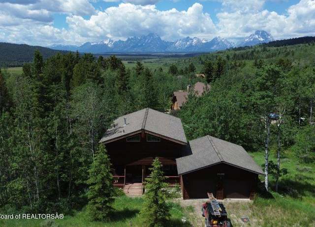 Property at 25055 N Deer Ct, Moran, WY 83013, 4 beds, 2.5 baths