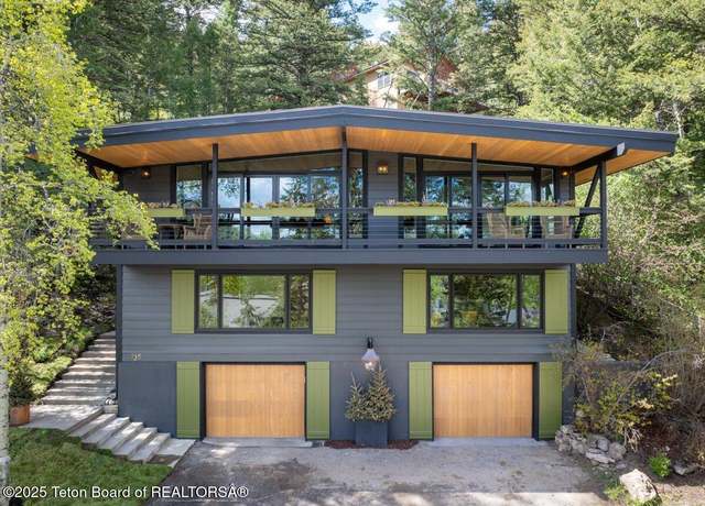 Property at 735 Snow King Dr, Jackson, WY 83001, 5 beds, 3.5 baths