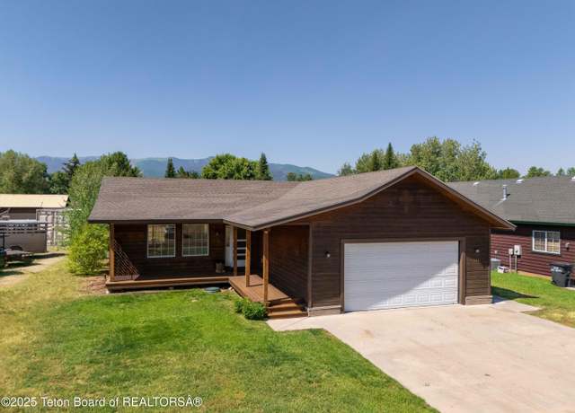 Property at 580 East Cottage Ln, Alpine, WY 83128, 3 beds, 2 baths