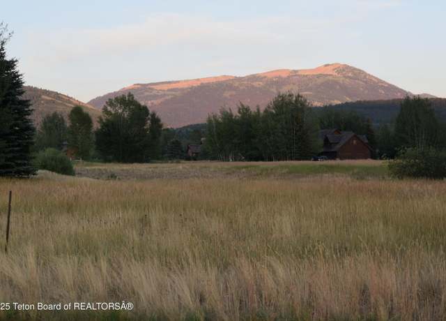 Property at 13 Kearsley Ln, Victor, ID 83455