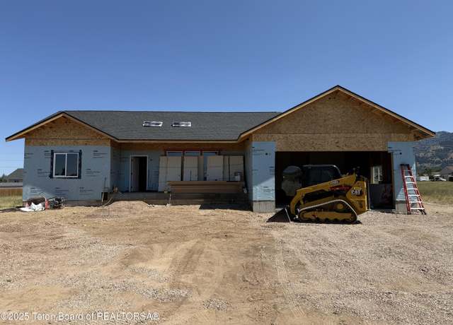 Property at 47 Lilac Dr, Star Valley Ranch, WY 83127, 3 beds, 2 baths