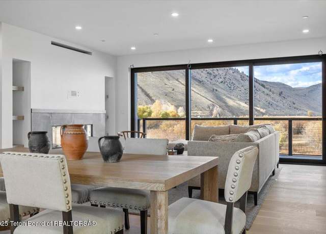 Property at 412 Hidden Dr, Jackson, WY 83001, 3 beds, 3.5 baths