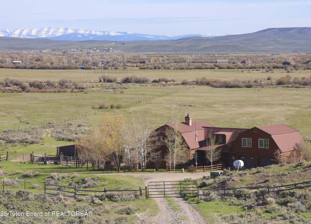 Property at 31 Cutoff Rd, Daniel, WY 83115, 3 beds, 3 baths
