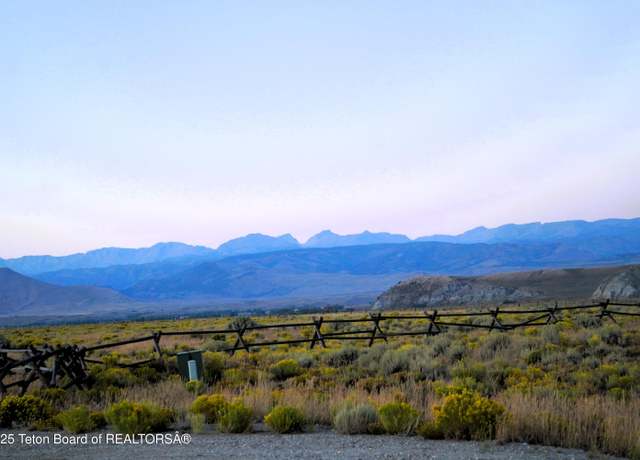 Property at 68 Blackburn Ln, Pinedale, WY 82941