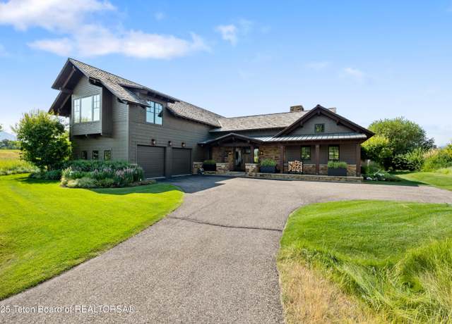Property at 2700 W Peregrine Ln, Jackson, WY 83001, 4 beds, 4.5 baths