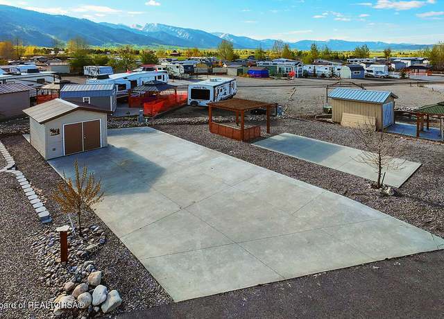 Property at 834 Buckboard Dr, Thayne, WY 83127