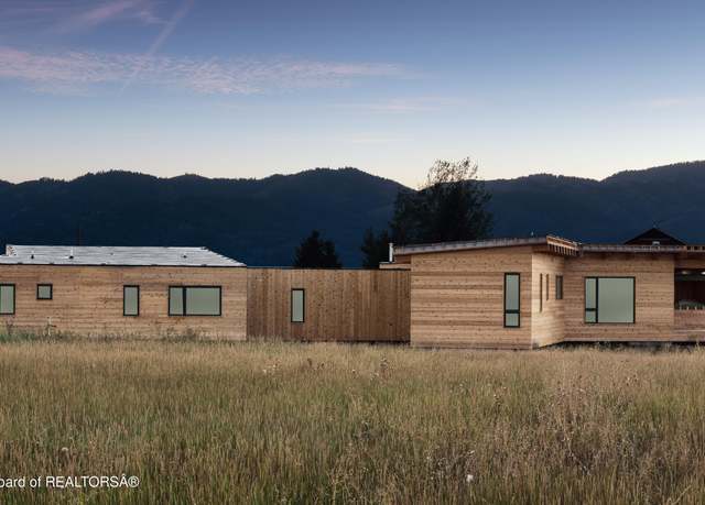 Property at 1313 Buckskin Loop Trl, Victor, ID 83455, 5 beds, 2.5 baths