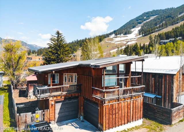 Property at 645 S Glenwood St, Jackson, WY 83001, 2 beds, 2 baths
