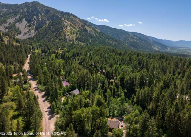 Property at 520 Cedar Dr, Star Valley Ranch, WY 83127